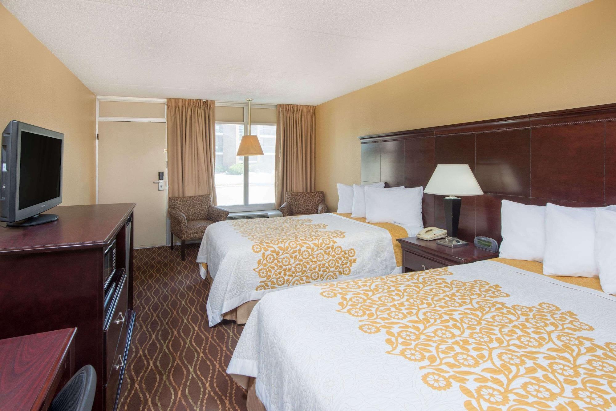 Days Inn By Wyndham Paducah Esterno foto