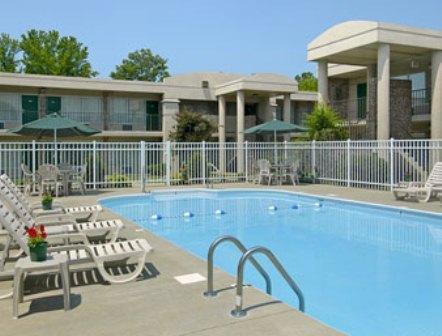 Days Inn By Wyndham Paducah Servizi foto
